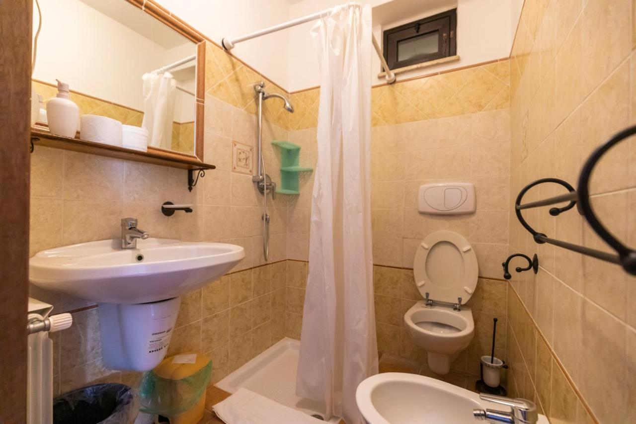 Villa Basilio Accommodation 里卡迪 外观 照片
