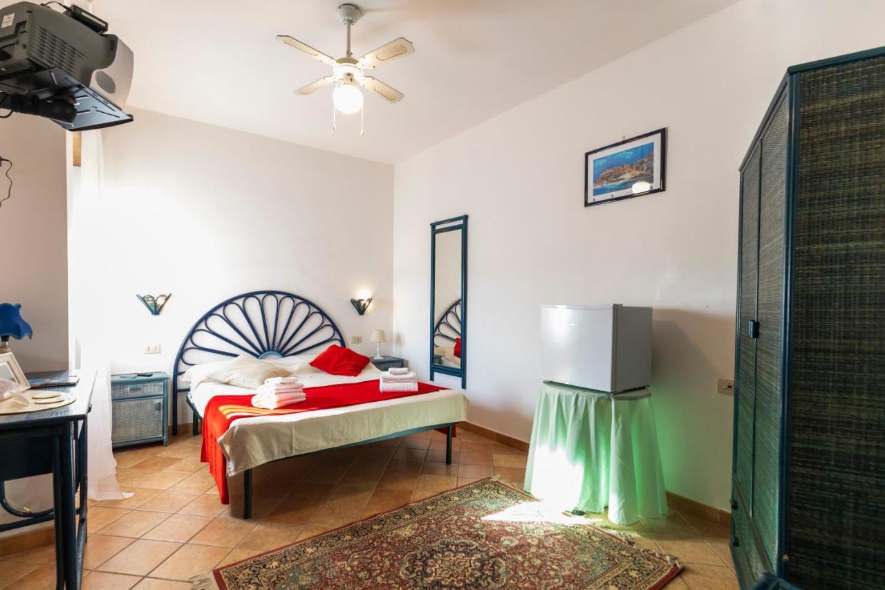 Villa Basilio Accommodation 里卡迪 外观 照片