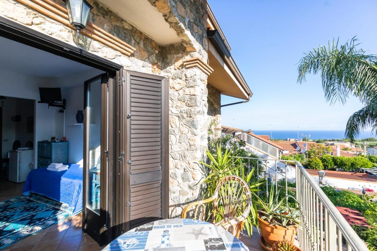 Villa Basilio Accommodation 里卡迪 外观 照片